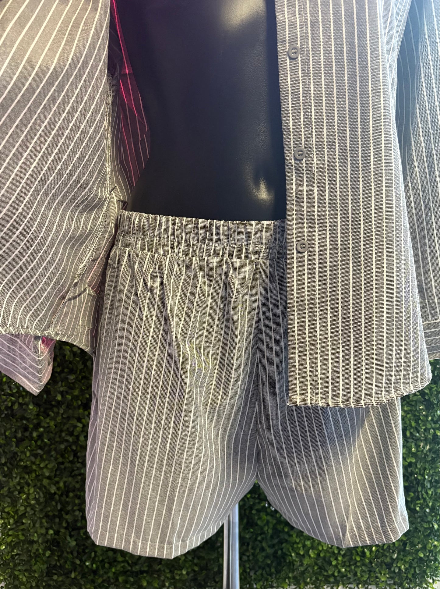 Completo due pezzi camicia e pantaloncino