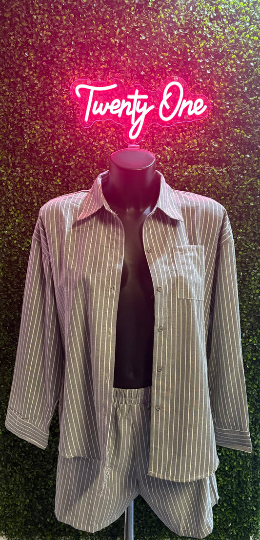 Completo due pezzi camicia e pantaloncino